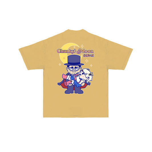Chunky Moon XO Holding T-Shirt - Golden Moon